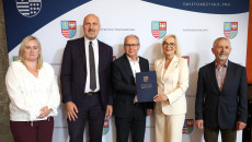 Miliony złotych na drogi dojazdowe do pól w regionie świętokrzyskim!