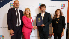 Miliony złotych na drogi dojazdowe do pól w regionie świętokrzyskim!
