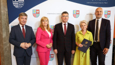 Miliony złotych na drogi dojazdowe do pól w regionie świętokrzyskim!