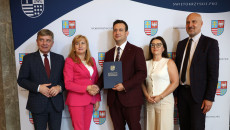 Miliony złotych na drogi dojazdowe do pól w regionie świętokrzyskim!