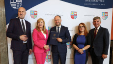 Miliony złotych na drogi dojazdowe do pól w regionie świętokrzyskim!