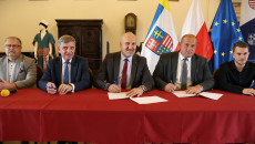 Wsparcie dla samorządów na modernizację i budowę dróg dojazdowych do gruntów rolnych
