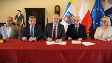 Wsparcie dla samorządów na modernizację i budowę dróg dojazdowych do gruntów rolnych