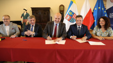 Wsparcie dla samorządów na modernizację i budowę dróg dojazdowych do gruntów rolnych