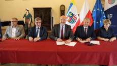 Wsparcie dla samorządów na modernizację i budowę dróg dojazdowych do gruntów rolnych