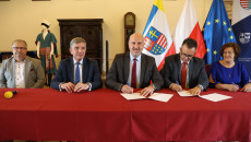 Wsparcie dla samorządów na modernizację i budowę dróg dojazdowych do gruntów rolnych