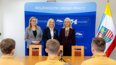 Wsparcie na szkolenia z obsługi dronów dla świętokrzyskich służb mundurowych