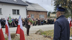 579536059 1427176096079283 2903451687992476737 N