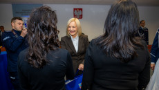 Uroczyste ślubowanie nowych funkcjonariuszy policji i uznanie dla 100 lat służby kobiet