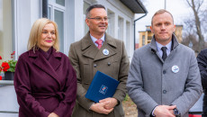 Centrum Usług Społecznych w Mniowie z własną siedzibą oraz nowym samochodem dla osób z niepełnosprawnościami!