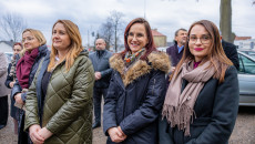 Centrum Usług Społecznych w Mniowie z własną siedzibą oraz nowym samochodem dla osób z niepełnosprawnościami!