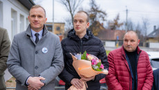 Centrum Usług Społecznych w Mniowie z własną siedzibą oraz nowym samochodem dla osób z niepełnosprawnościami!