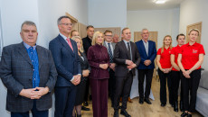 Centrum Usług Społecznych w Mniowie z własną siedzibą oraz nowym samochodem dla osób z niepełnosprawnościami!