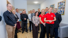 Centrum Usług Społecznych w Mniowie z własną siedzibą oraz nowym samochodem dla osób z niepełnosprawnościami!