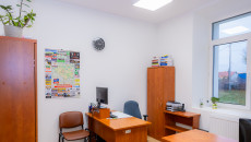 Centrum Usług Społecznych w Mniowie z własną siedzibą oraz nowym samochodem dla osób z niepełnosprawnościami!