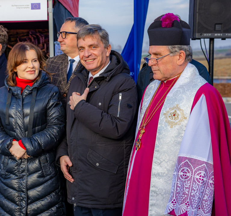 Ruch tranzytowy poza centrum Nowego Korczyna! Otwarto obwodnicę - 80 mln wsparcia unijnego, 29 mln zł z budżetu województwa