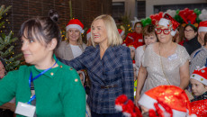 Dwujęzyczna zabawa! Ponad 350 dzieci z całego regionu na mikołajkowym finale w Targach Kielce!