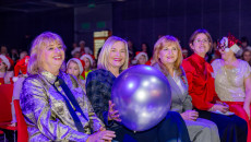 Dwujęzyczna zabawa! Ponad 350 dzieci z całego regionu na mikołajkowym finale w Targach Kielce!