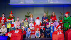 Dwujęzyczna zabawa! Ponad 350 dzieci z całego regionu na mikołajkowym finale w Targach Kielce!