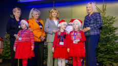 Dwujęzyczna zabawa! Ponad 350 dzieci z całego regionu na mikołajkowym finale w Targach Kielce!