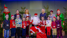 Dwujęzyczna zabawa! Ponad 350 dzieci z całego regionu na mikołajkowym finale w Targach Kielce!