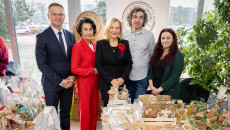 Bożonarodzeniowy Kiermasz Ekonomii Społecznej. Świąteczne rękodzieła z prawdziwą mocą pomagania