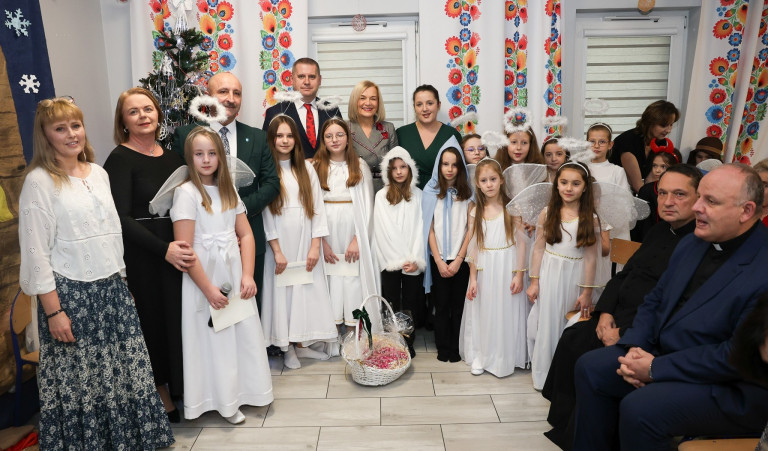 Przepiękne Jasełka w Śladkowie Dużym w gminie Chmielnik