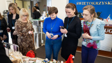 Bożonarodzeniowy Kiermasz Ekonomii Społecznej. Świąteczne rękodzieła z prawdziwą mocą pomagania