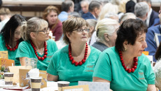 Wyjątkowa Wigilia dla Seniorów w Mniowie!