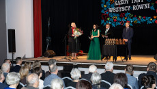 Marszałek Renata Janik z wyróżnieniem „Przyjaciel Osób Niepełnosprawnych”. Wzruszający Koncert Papieski w Rudkach