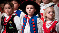 Marszałek Renata Janik z wyróżnieniem „Przyjaciel Osób Niepełnosprawnych”. Wzruszający Koncert Papieski w Rudkach