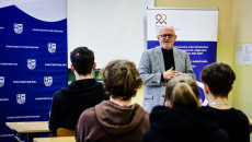 Zajęcia o polskiej służbie zagranicznej w skarżyskich szkołach