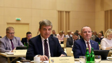 Ce4ba513 D80b 443d 8824 84112280b0b6