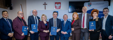 Budowa kanalizacji i wodociągów przyspiesza. Wsparcie dla 6 gmin w Świętokrzyskiem