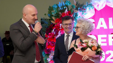 634364256 122284806104196162 299036573056089041 N