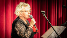 Senior Show - scena w Wojewódzkim Domu Kultury należała do seniorów