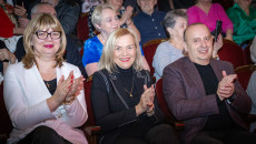 Senior Show - scena w Wojewódzkim Domu Kultury należała do seniorów