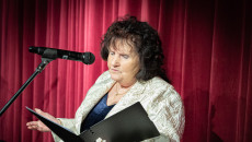 Senior Show - scena w Wojewódzkim Domu Kultury należała do seniorów