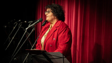 Senior Show - scena w Wojewódzkim Domu Kultury należała do seniorów