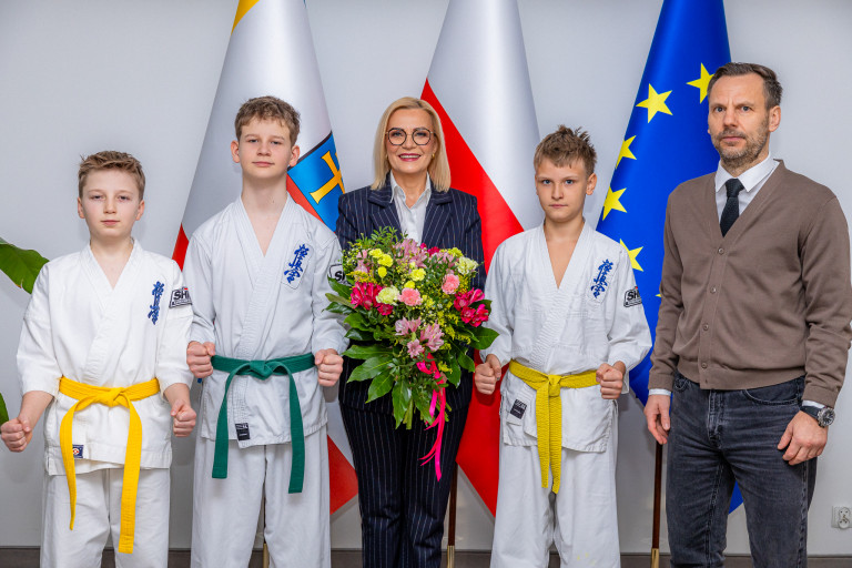Karatecy z klubu Shiro z wizytą u marszałek Renata Janik