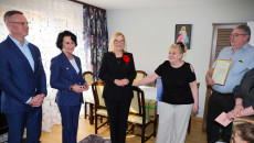 Marszałek Renata Janik z wizytą w rodzinnym domu dziecka