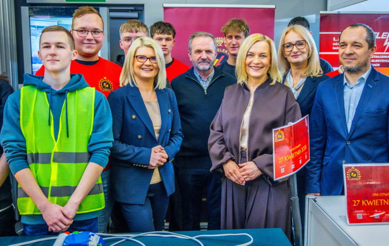 Młodzież wybiera swoją przyszłość! Trzecia edycja wydarzenia „Fach w ręku – to się opłaca”