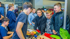 Młodzież wybiera swoją przyszłość! Trzecia edycja wydarzenia „Fach w ręku – to się opłaca”