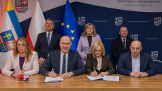 Ponad 35,5 mln zł z funduszy unijnych na świętokrzyskie zabytki, wodociągi i przedszkola!