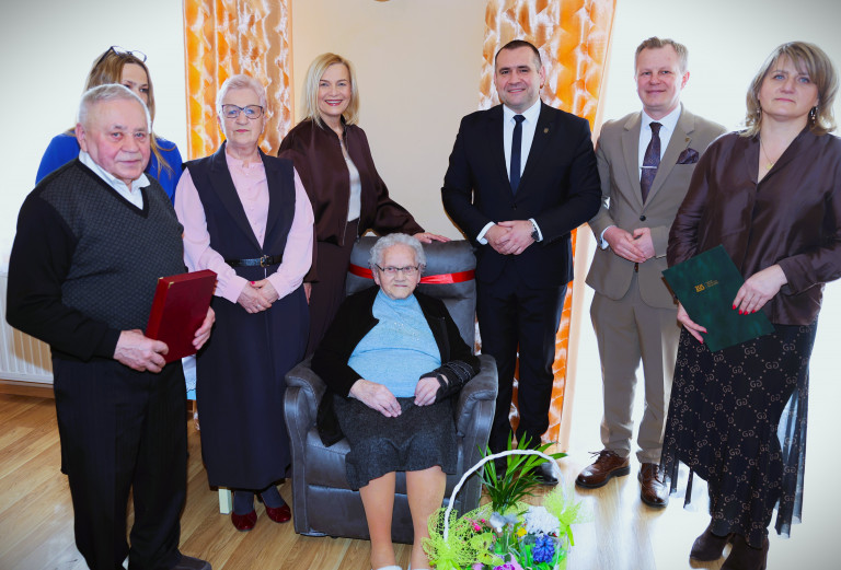 Piękny jubileusz w Bolechowicach. Pani Michalina Skulska świętuje 100. urodziny