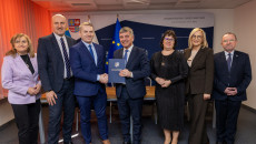 Ponad 35,5 mln zł z funduszy unijnych na świętokrzyskie zabytki, wodociągi i przedszkola!