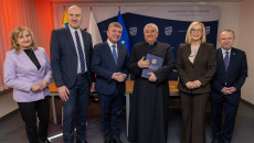 Ponad 35,5 mln zł z funduszy unijnych na świętokrzyskie zabytki, wodociągi i przedszkola!