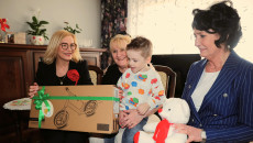 Marszałek Renata Janik z wizytą w rodzinnym domu dziecka