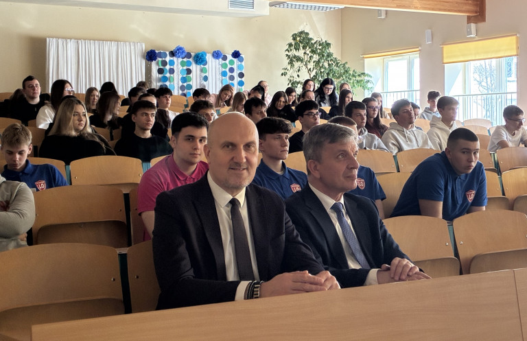 Trwa nabór do V kadencji Młodzieżowego Sejmiku Województwa Świętokrzyskiego. Spotkanie informacyjne w Opatowie