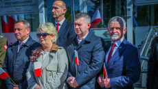 Symbole jedności i dumy! Uroczyste podniesienie flag przed Urzędem Marszałkowskim